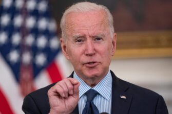 Estados Unidos donará 20 millones de dosis de vacunas para ser repartidas por COVAX