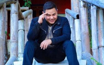 El cantante nacional Carlos Guillén necesita de tu ayuda para luchar contra el covid-19