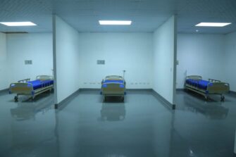 Anuncian plazas para trabajar en el Hospital Temporal Parque de La Industria