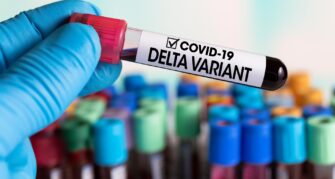 ¿Cuáles son los síntomas de la variante Delta del coronavirus?