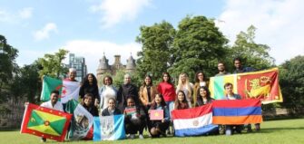 Ofrecen becas para guatemaltecos en Reino Unido