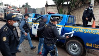 Capturan a veintiocho presuntos extorsionistas en allanamientos