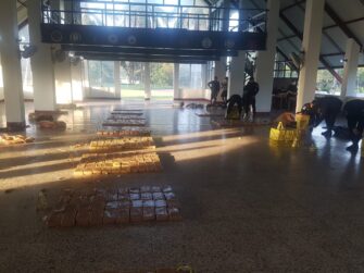 Fuerzas antinarcóticas interceptan dos embarcaciones con posible droga