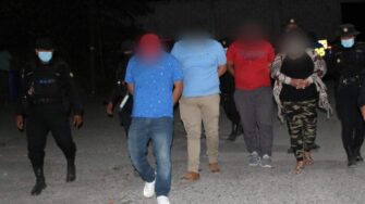 Capturan a cuatro personas con crack y cocaína