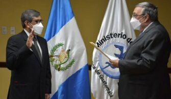 Juramentan nuevo viceministro de Hospitales