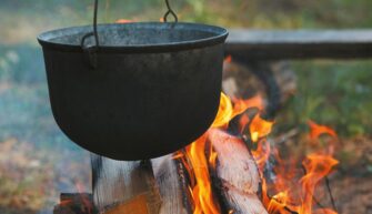 Llaman a prevenir enfermedades en niños por alimentos contaminados