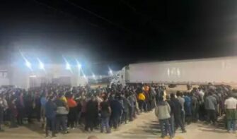 Encuentran a migrantes guatemaltecos en contenedor en México