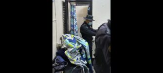 Encuentran aparatos de comunicación tras requisa en Pavón