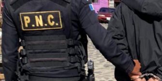 Coyote trasladaba a cuatro migrantes salvadoreños en Jutiapa