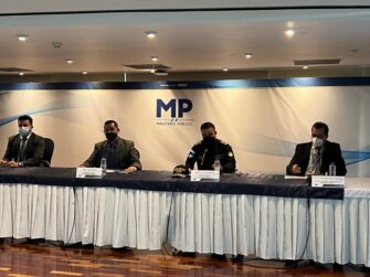 Capturan a cinco agentes de la PNC; dos están prófugos