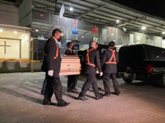 Regresan cuerpos de hermanas migrantes originarias de Nahualá