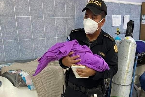 bebé abandonada