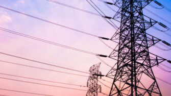 Amplían cobertura en tarifa social a la energía eléctrica