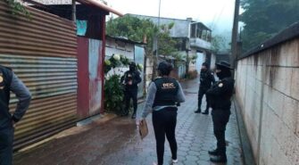 Realizan 17 allanamientos en cinco departamentos de Guatemala