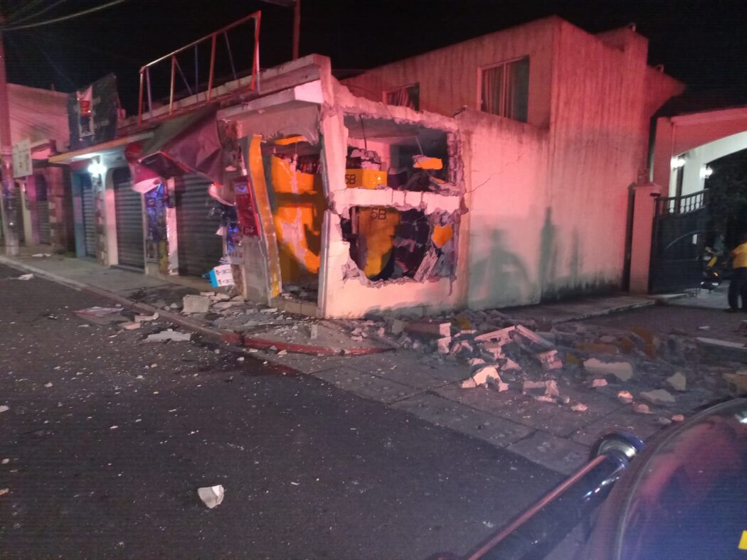 Cajero explosivo