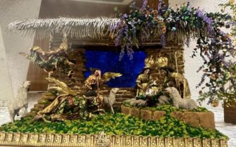 Guatemala presenta ante el papa Francisco un pesebre elaborado en el país