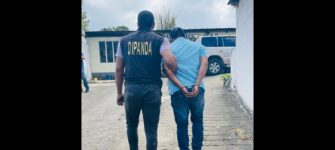 Capturan a hombre que cobraba por ingresar a la Academia de la Policía Nacional Civil