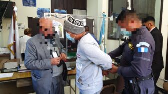 Poblador en Sololá es llevado a prisión tras publicar video con arma de uso exclusivo del Ejército