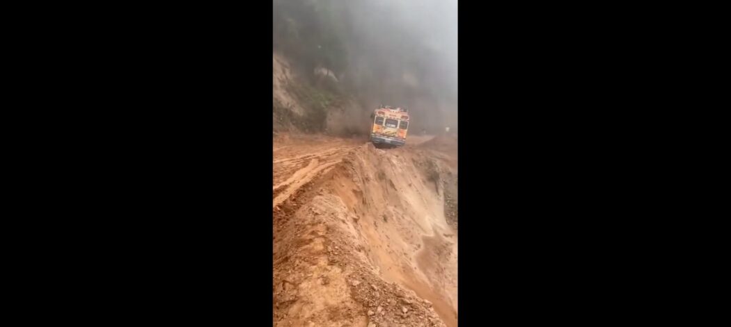 carretera en mal estado