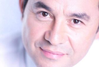 Jimmy Morales busca un lugar en el Congreso de la República junto a su hijo