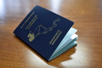 Migración anuncia horario de entrega de pasaportes en Quiché