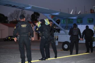 Incautan 814 paquetes de cocaína en Petén