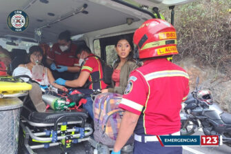 Detienen a un hombre tras incidente armado dentro de un bus extraurbano