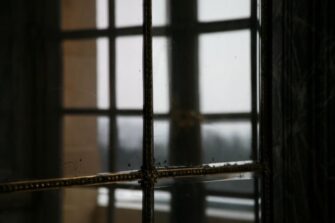 Adolescente embarazada intenta lanzarse en el Hospital Roosevelt