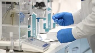 Más de 300 personas se recuperan de la viruela símica en el país