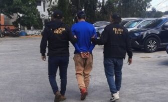 Fuerzas de seguridad detienen a “el coche” acusado de asesinar a dos personas en Mixco