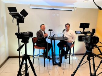 Carlos Pineda: Yo pago impuestos y me da cólera ver a esos malditos haciéndose millonarios