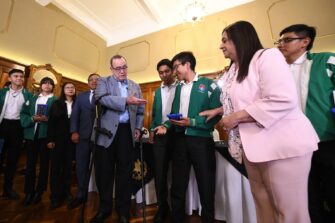 Aseguran que becas de inglés llegarán a 12 mil durante este año