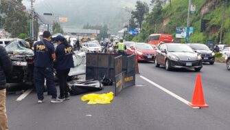 Persona fallece tras fuerte accidente en el kilómetro 14 de la ruta al Pacífico