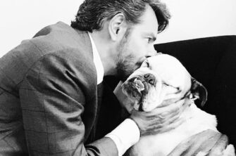 Eugenio Derbez anuncia con dolor el adiós de su querida perrita Fiona