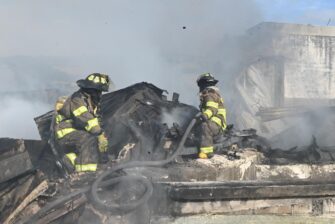Voraz incendio devasta almacenes en zona 1 capitalina causando pérdidas