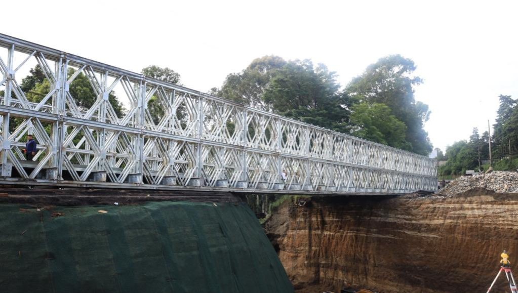 Inauguran un puente temporal en la ruta al pacífico para aliviar el ...
