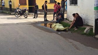 Trágico ataque armado cobra la vida de mecánico en plena calle de San Miguel Petapa