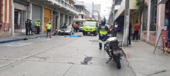 Hombre asesinado por ladrones que robaron su arma de fuego en el Paseo de la Sexta