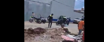 VIDEO | Violenta confrontación entre agente de la PMT y otro hombre