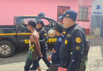 Tres arrestos y decomiso de armas y motocicletas en distintas operaciones policiales