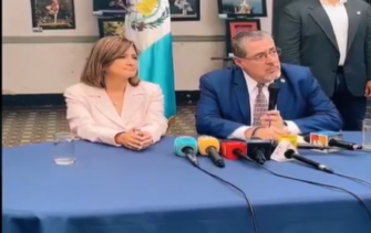 Bernardo Arévalo, critica el uso de fuerza y exige acción responsable de la CC