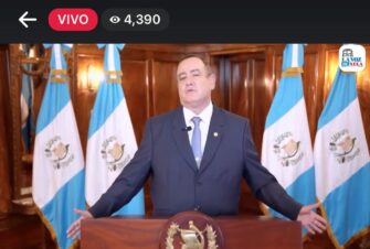 Alejandro Giammattei advierte contra bloqueos