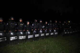 Policía y Ejército recuperan represa El Tesoro en Chimaltenango