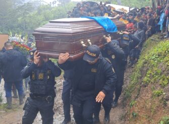 La Policía Nacional Civil expresa su solidaridad en el funeral del agente Hermelindo Cal Xoná
