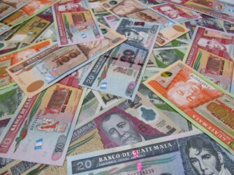 Jefe de agencia bancaria es condenado por lavado de dinero