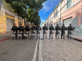 Fuerte presencia policial resguarda el Congreso ante sesión extraordinaria