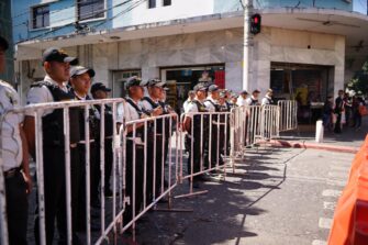 Gobernación dice que más de 40 mil policías están en las calles de Guatemala