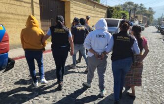 Desarticulan red de extorsionistas y pandilleros en Sacatepéquez: Cinco arrestados en operativo policial