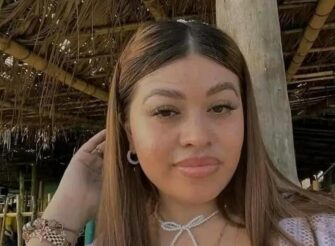 Trágico hallazgo en Petén: Encuentran sin vida a extranjera con heridas de arma blanca