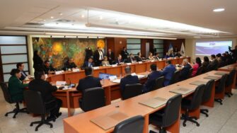 Consuelo Porras se reúne con jefes de bloque de el Congreso de la República